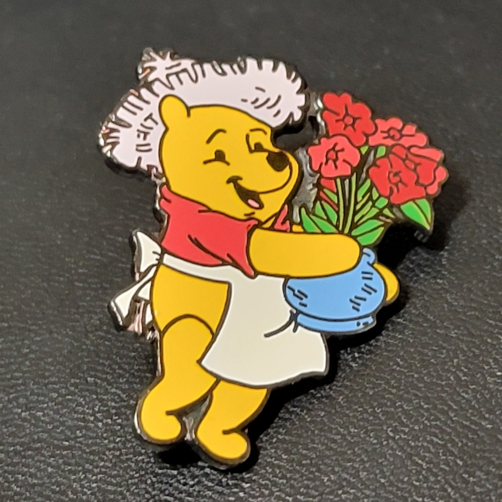 Vintage 2000 Disney Winnie the Pooh Rare Early Trading Pin Blue Vase Flowers